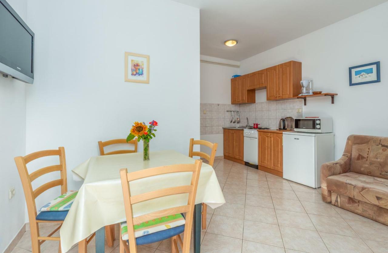 Apartment Softic بولا المظهر الخارجي الصورة