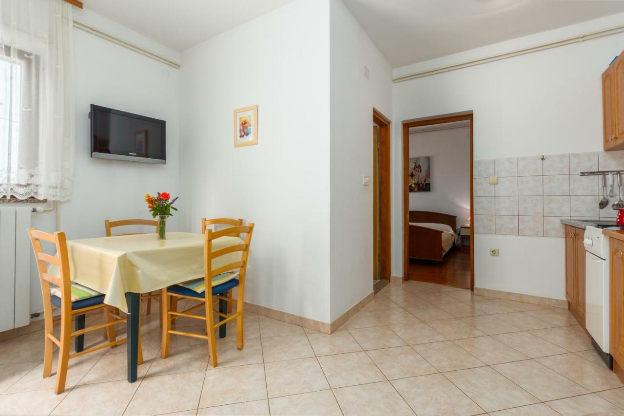 Apartment Softic بولا المظهر الخارجي الصورة