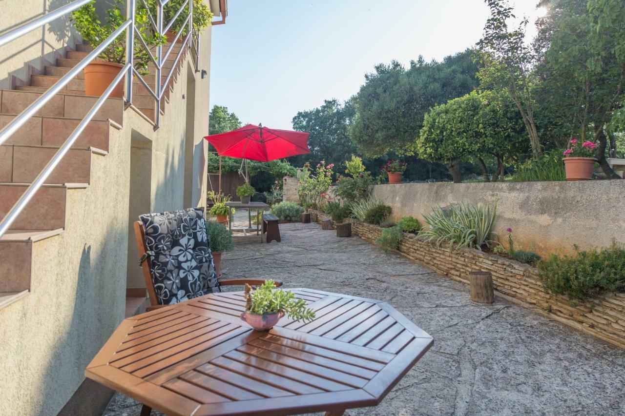 Apartment Softic بولا المظهر الخارجي الصورة